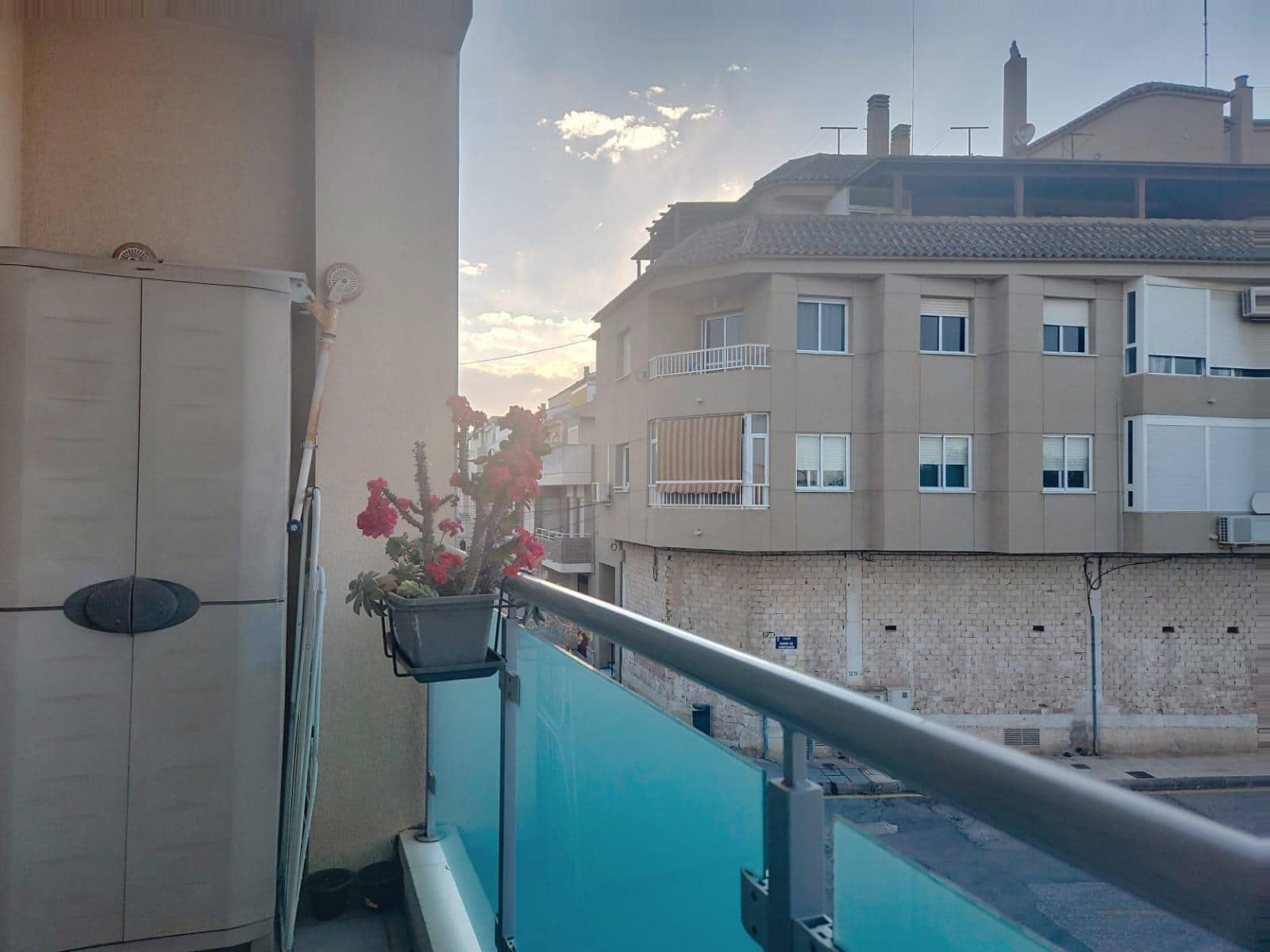 Piso de 3 habitaciones en Pilar de la Horadada en venta con piscina garaje - 145.000 € (Ref: 9913162)