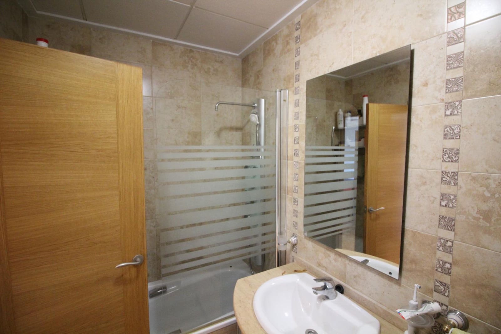 Piso de 3 habitaciones en Pilar de la Horadada en venta con piscina garaje - 145.000 € (Ref: 9913162)