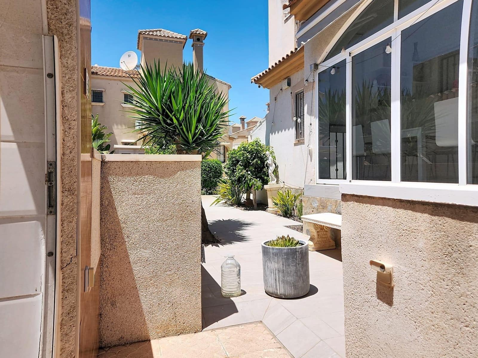 2 slaapkamer Bungalow te koop in Playa Flamenca met zwembad garage - € 199.000 (Ref: 9959781)