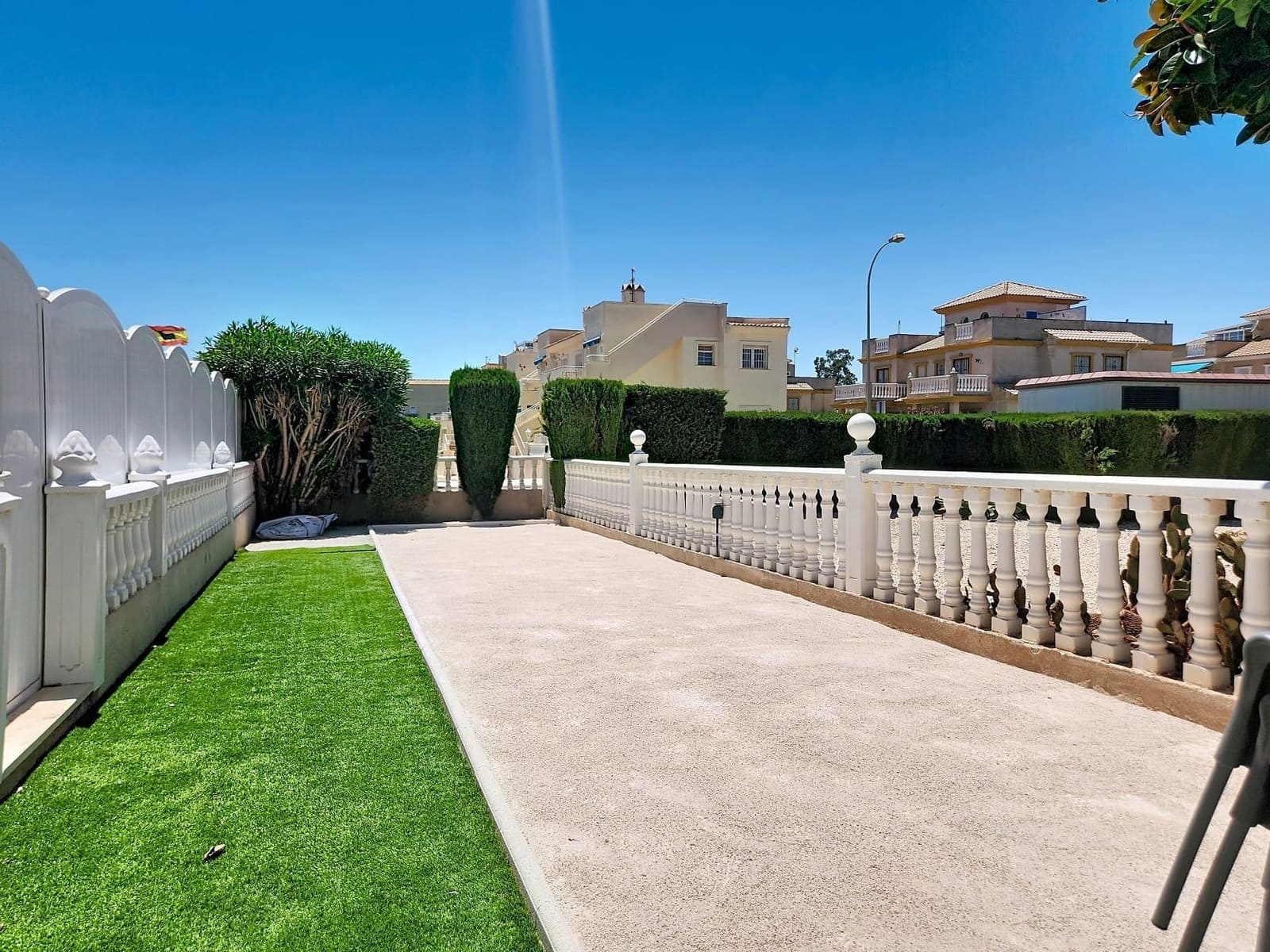 2 slaapkamer Bungalow te koop in Playa Flamenca met zwembad garage - € 199.000 (Ref: 9959781)