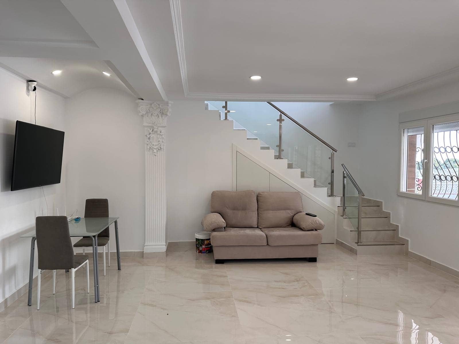 6 slaapkamer Villa te koop in La Marina met zwembad garage - € 1.210.000 (Ref: 9506818)