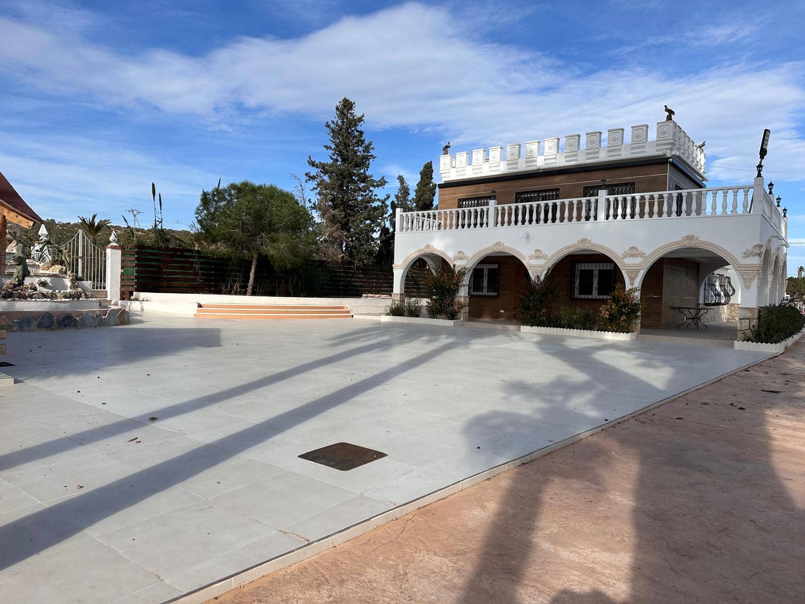 6 slaapkamer Villa te koop in La Marina met zwembad garage - € 1.210.000 (Ref: 9506818)