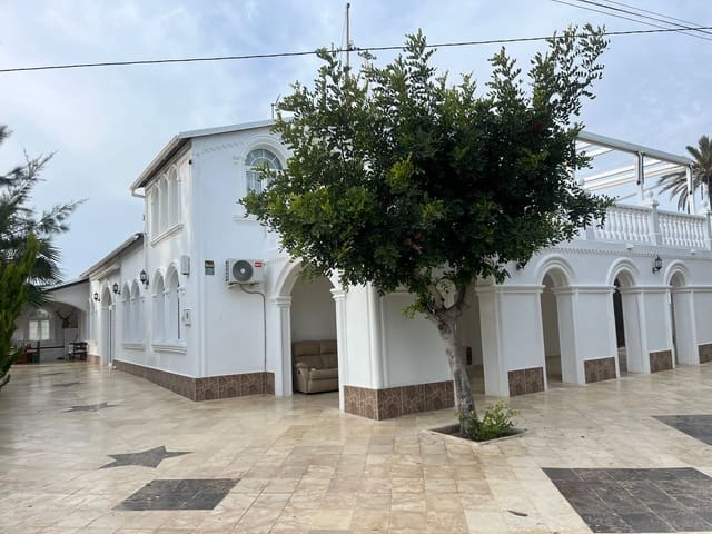 5 soverom Villa til salgs i La Marina, Elche / Elx med svømmebasseng garasje - € 810 000 (Ref: 9511208)