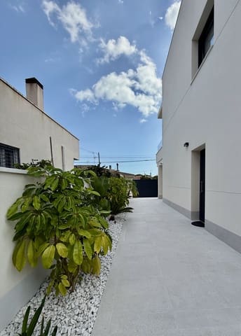 4 soverom Villa til salgs i Buenavista, Guardamar del Segura med svømmebasseng - € 660 000 (Ref: 9500164)