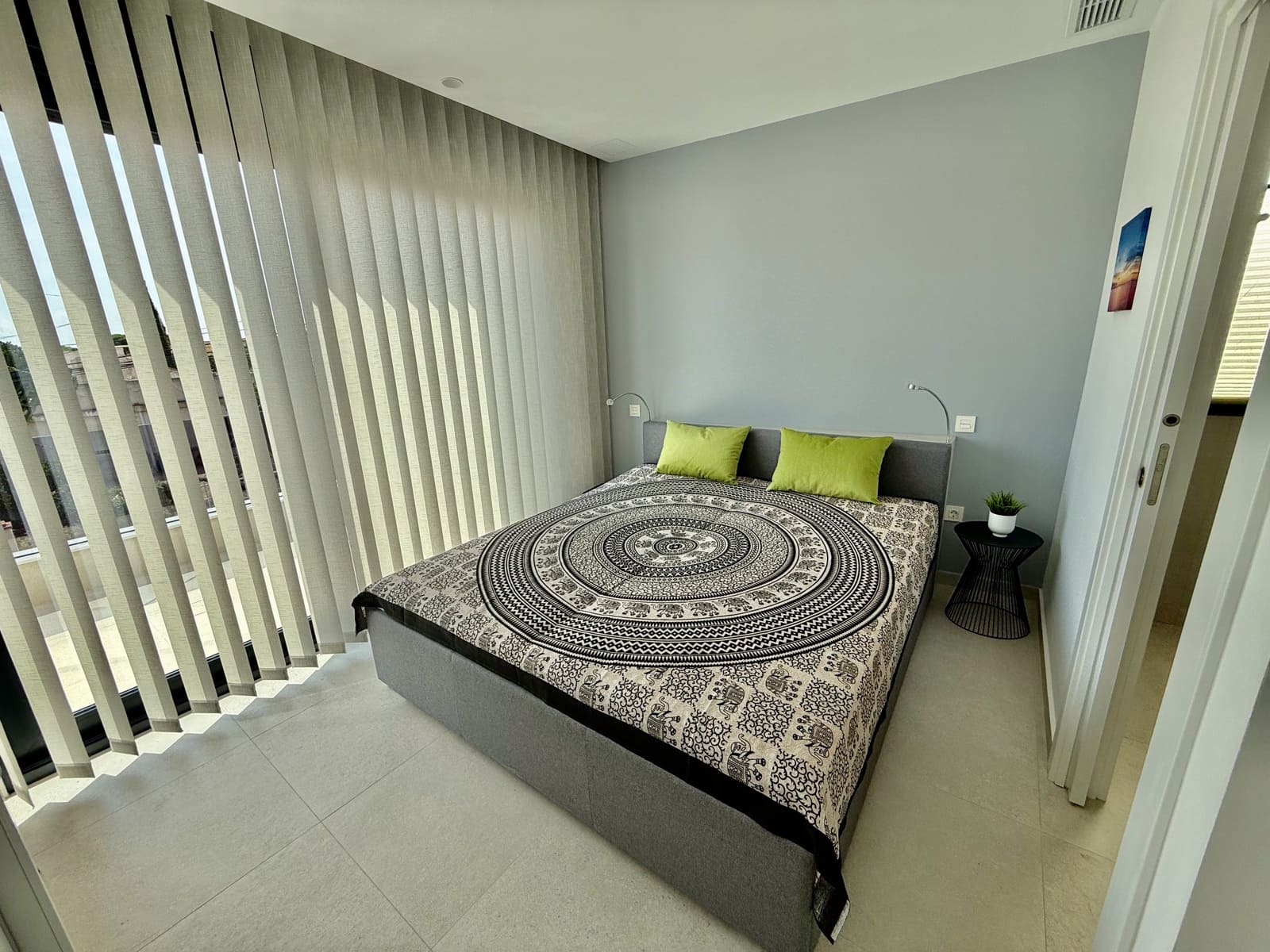 Chalet de 4 habitaciones en Guardamar del Segura en venta con piscina - 660.000 € (Ref: 9500164)