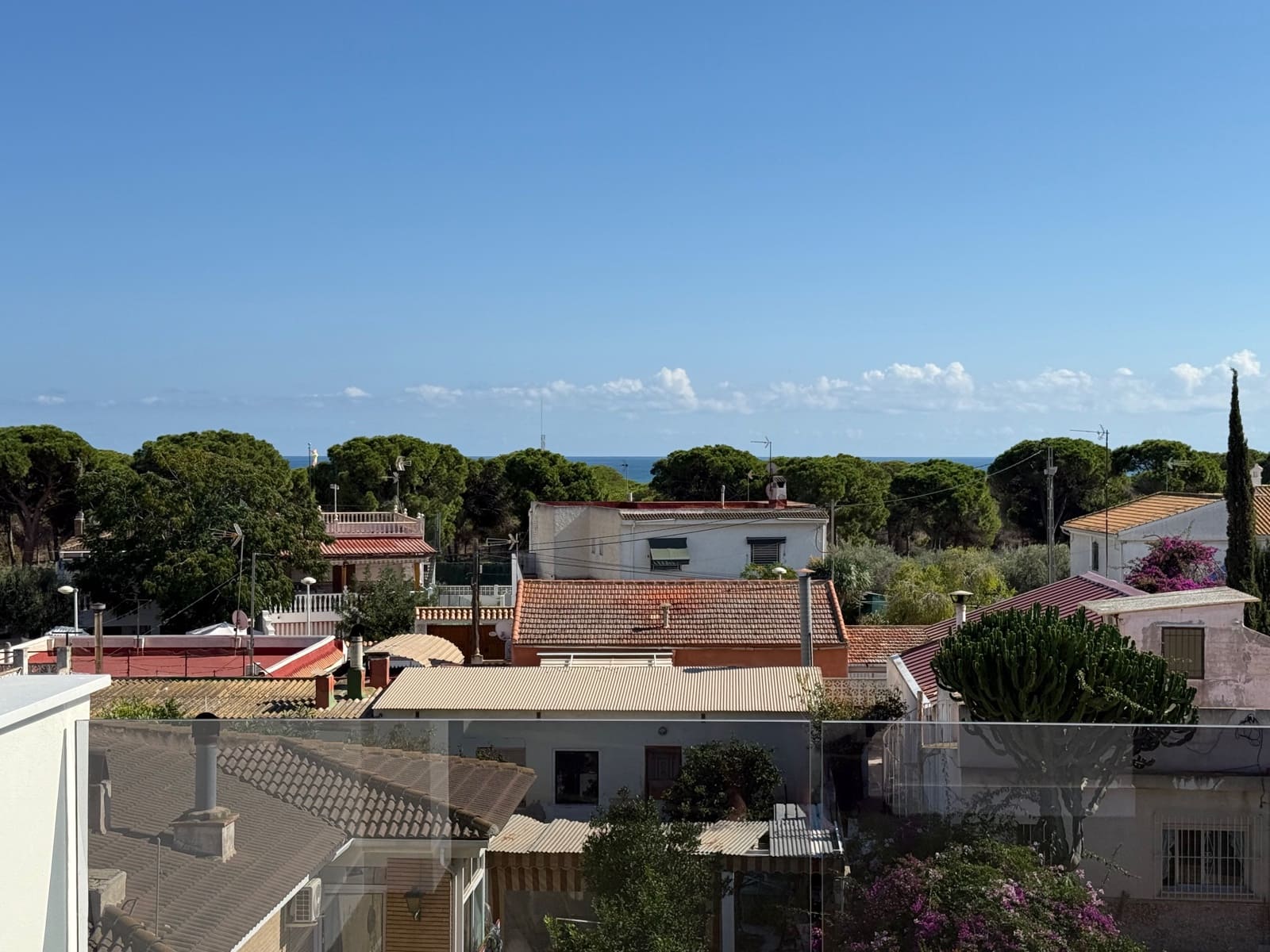 Chalet de 4 habitaciones en Guardamar del Segura en venta con piscina - 660.000 € (Ref: 9500164)