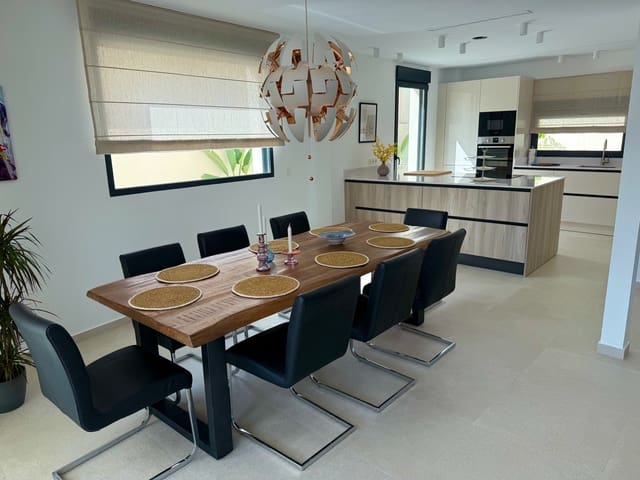 4 soverom Villa til salgs i Buenavista, Guardamar del Segura med svømmebasseng - € 660 000 (Ref: 9500164)