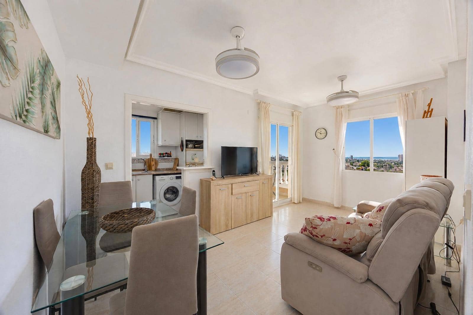 2 soveværelse Lejlighed til salg i Torrevieja med swimmingpool - € 164.969 (Ref: 10024263)