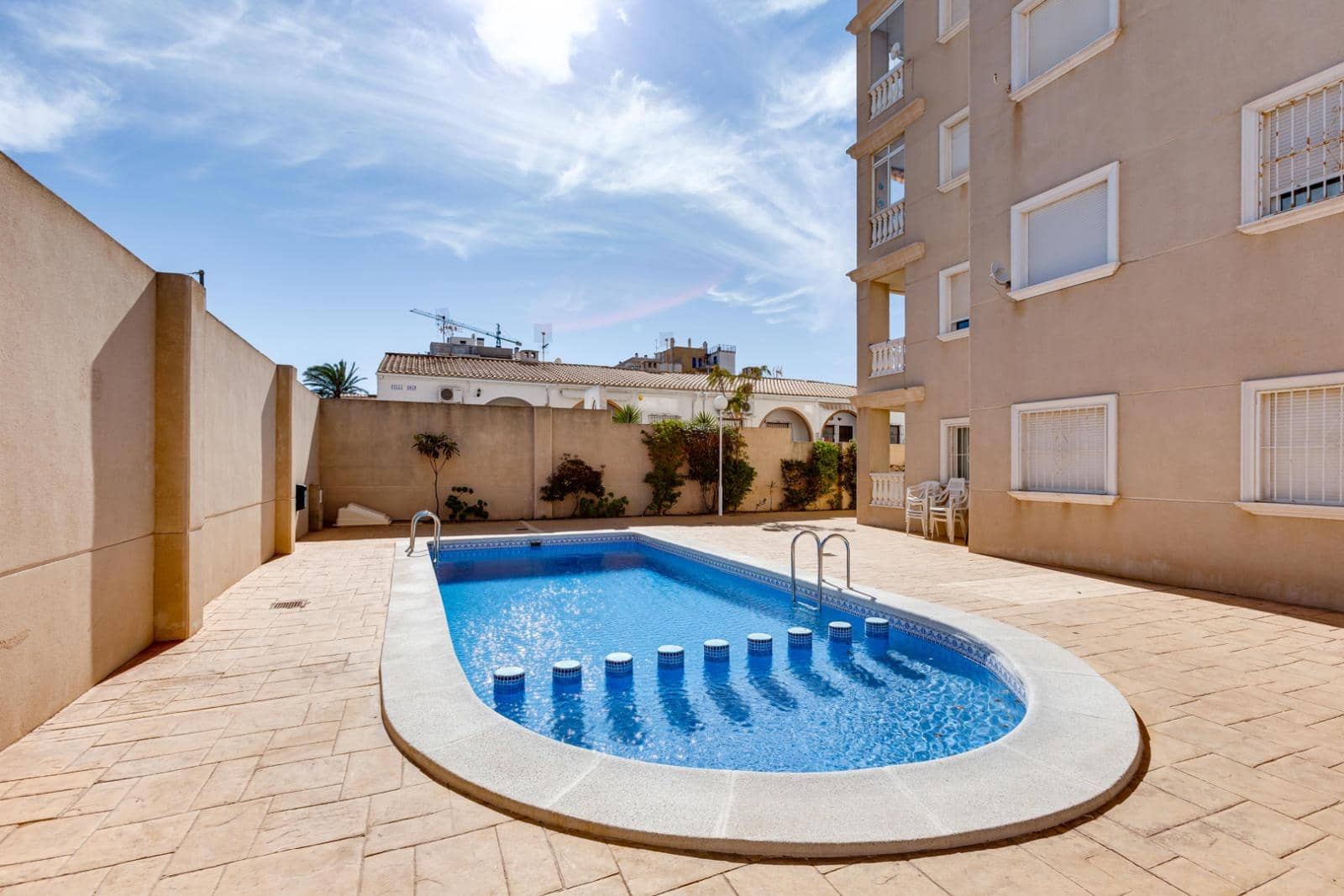 2 soveværelse Lejlighed til salg i Torrevieja med swimmingpool - € 164.969 (Ref: 10024263)