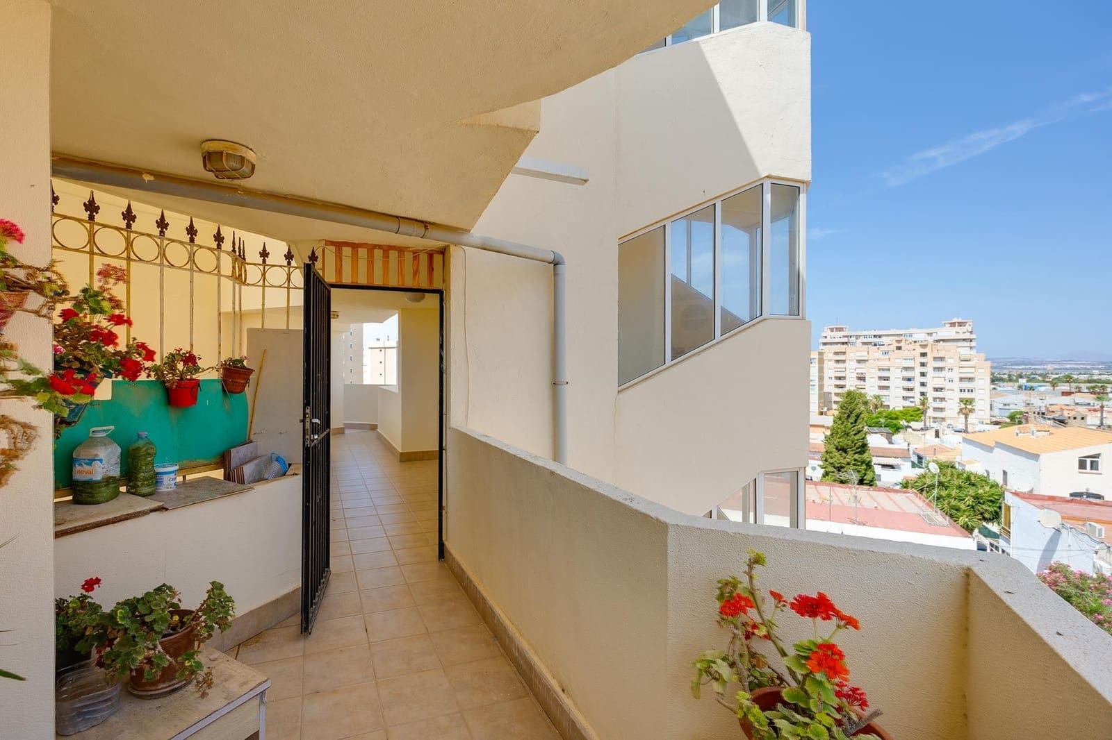 1 soveværelse Lejlighed til salg i Torrevieja med garage - € 135.000 (Ref: 10024273)
