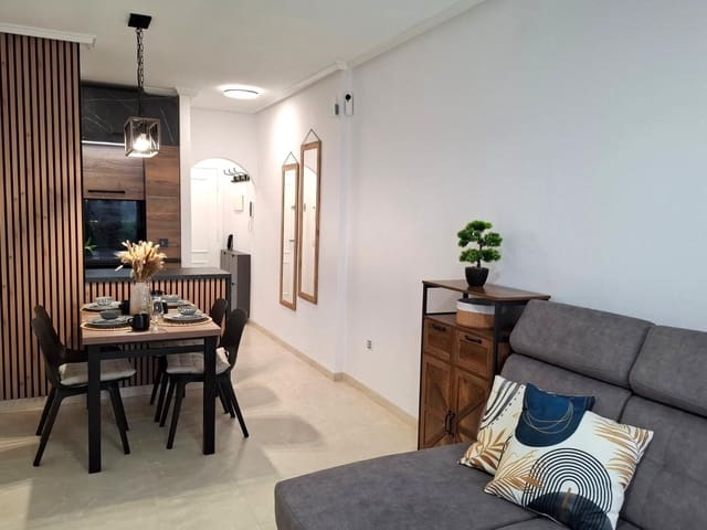 2 Zimmer Apartment zu verkaufen in Torrevieja mit Pool - 177.950 € (Ref: 10024275)