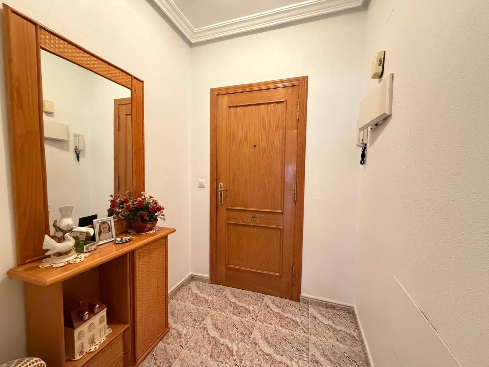 2 Zimmer Apartment zu verkaufen in Torrevieja - 157.500 € (Ref: 10024278)