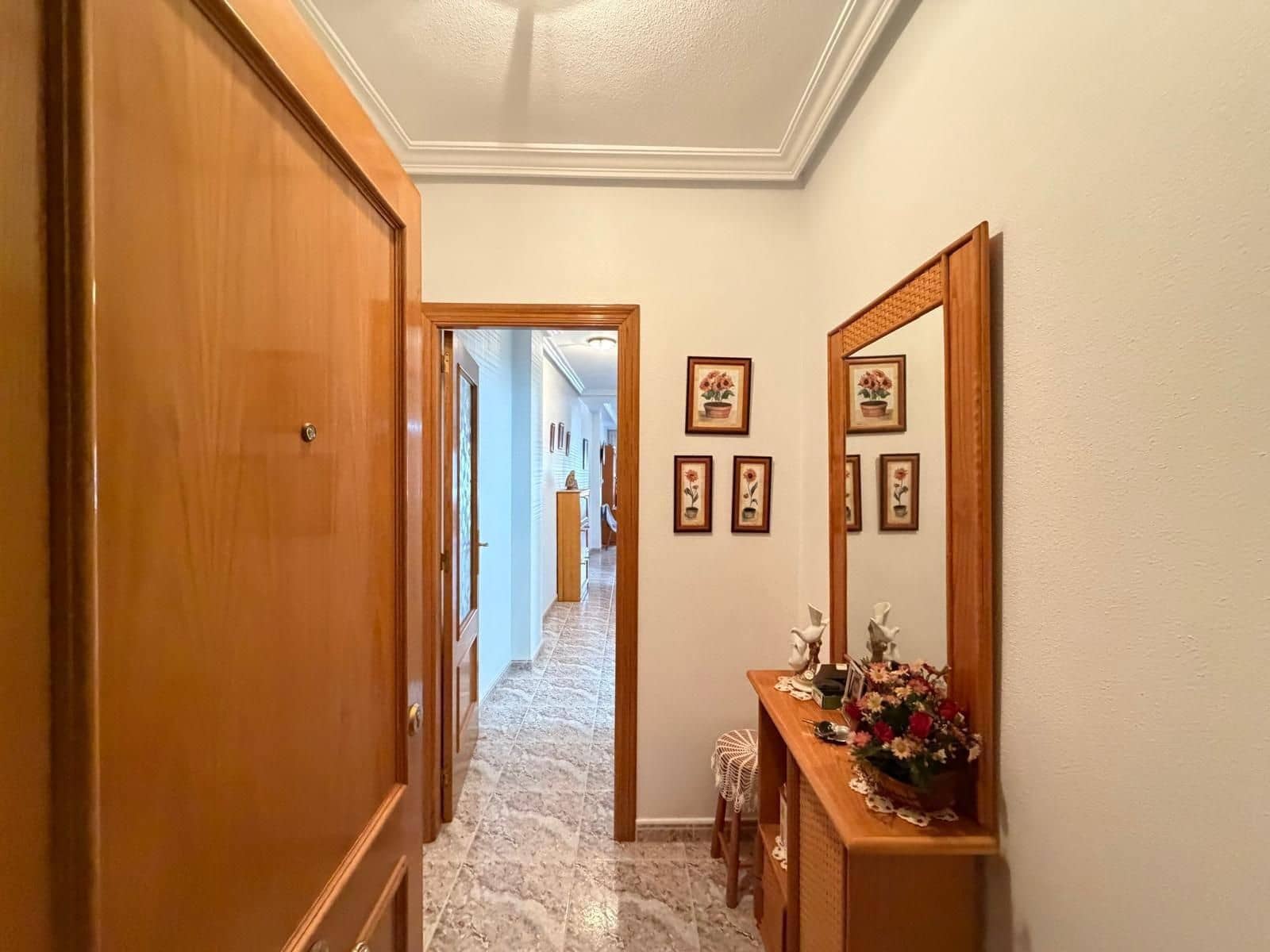 2 Zimmer Apartment zu verkaufen in Torrevieja - 157.500 € (Ref: 10024278)