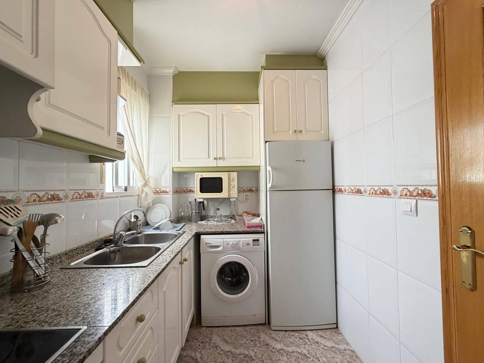 2 Zimmer Apartment zu verkaufen in Torrevieja - 157.500 € (Ref: 10024278)