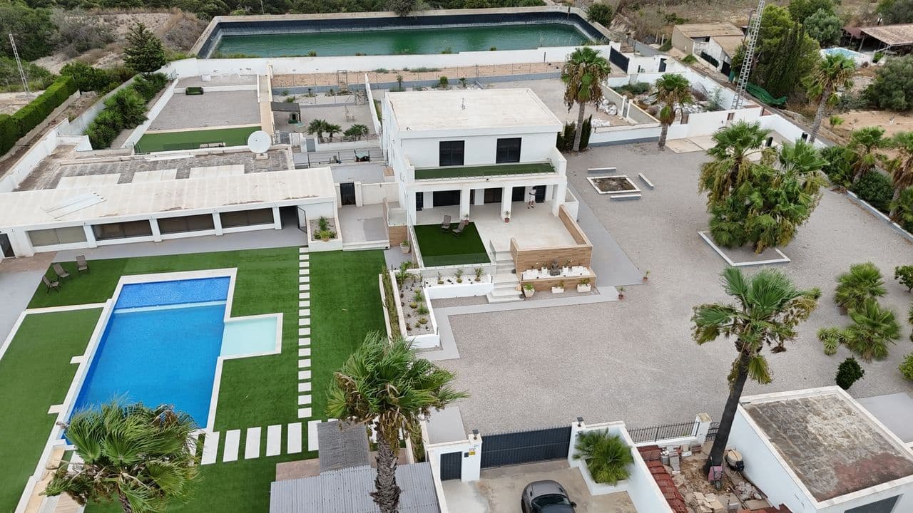 8 Zimmer Villa zu verkaufen in Los Montesinos - 1.400.000 € (Ref: 10032161)