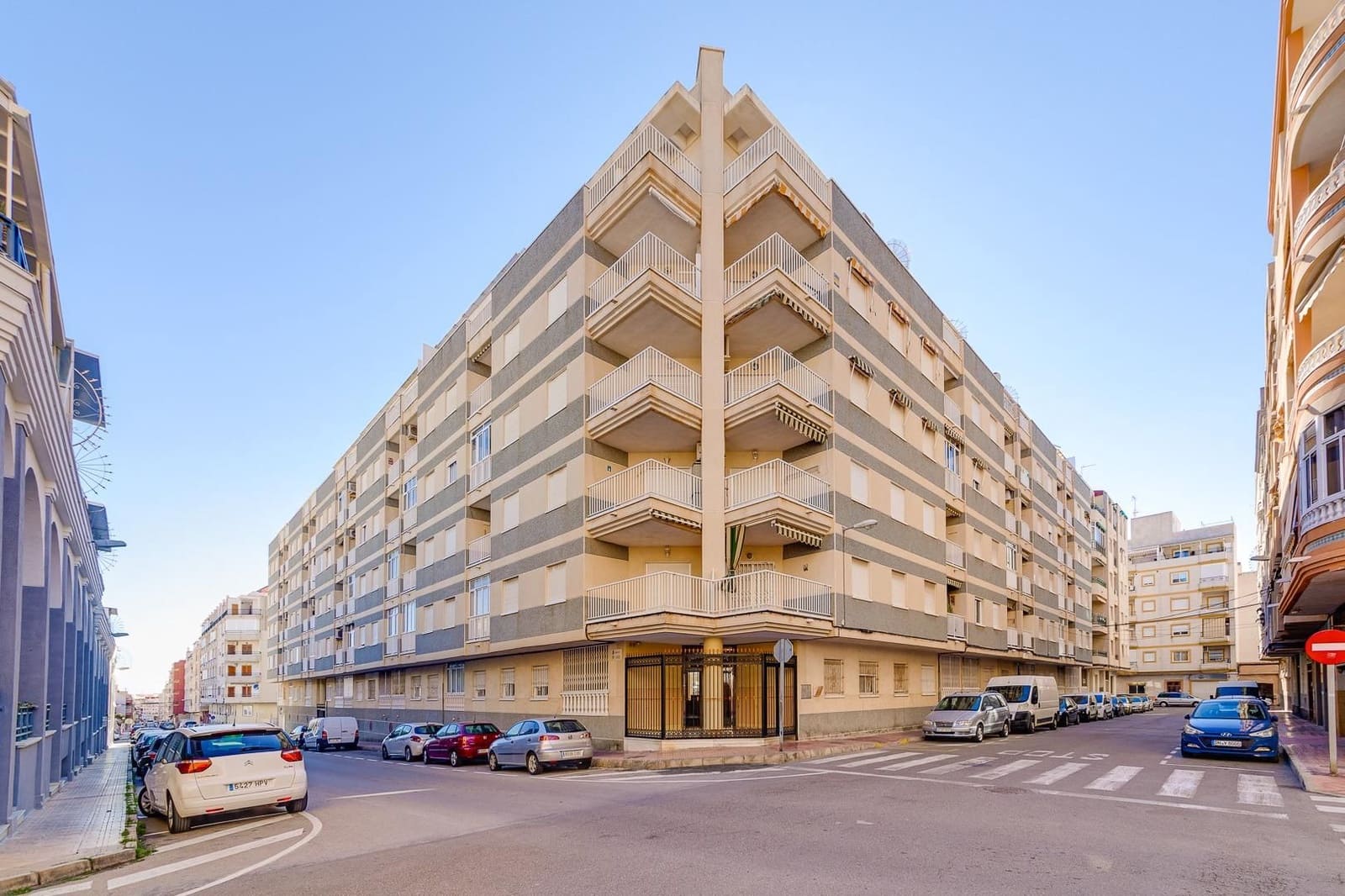 Apartamento de 3 habitaciones en Torrevieja en venta con piscina - 159.999 € (Ref: 10032166)