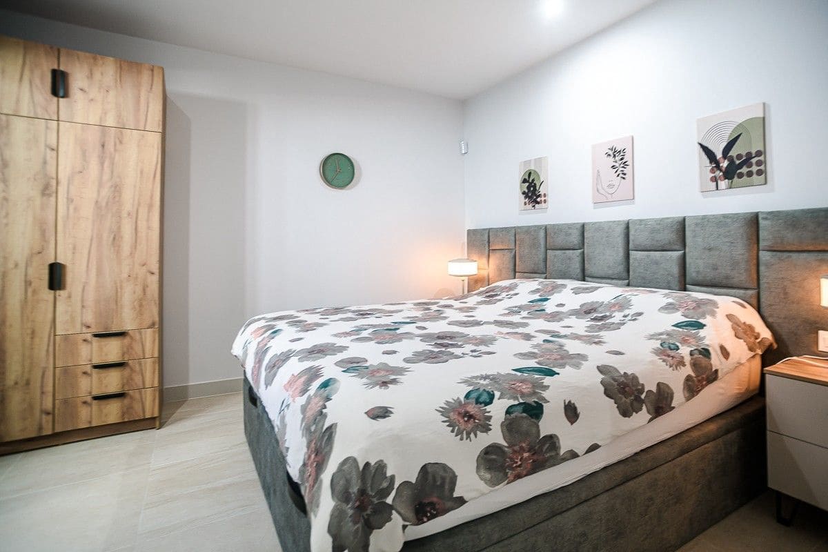 3 quarto Apartamento para venda em Torrevieja com garagem - 339 000 € (Ref: 10032172)