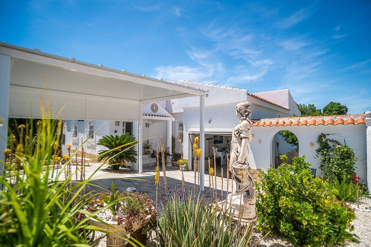 3 soverom Villa til salgs i San Fulgencio med svømmebasseng garasje - € 525 000 (Ref: 10032173)
