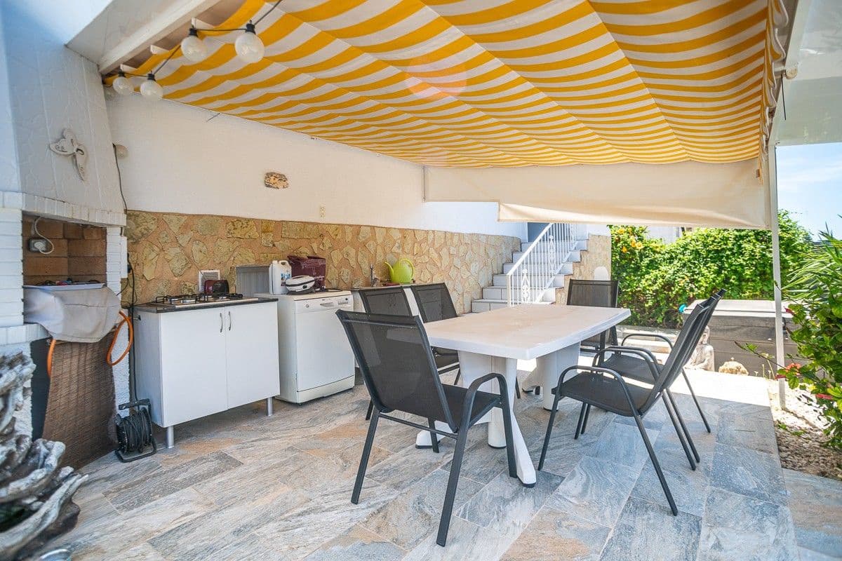 3 soverom Villa til salgs i San Fulgencio med svømmebasseng garasje - € 525 000 (Ref: 10032173)