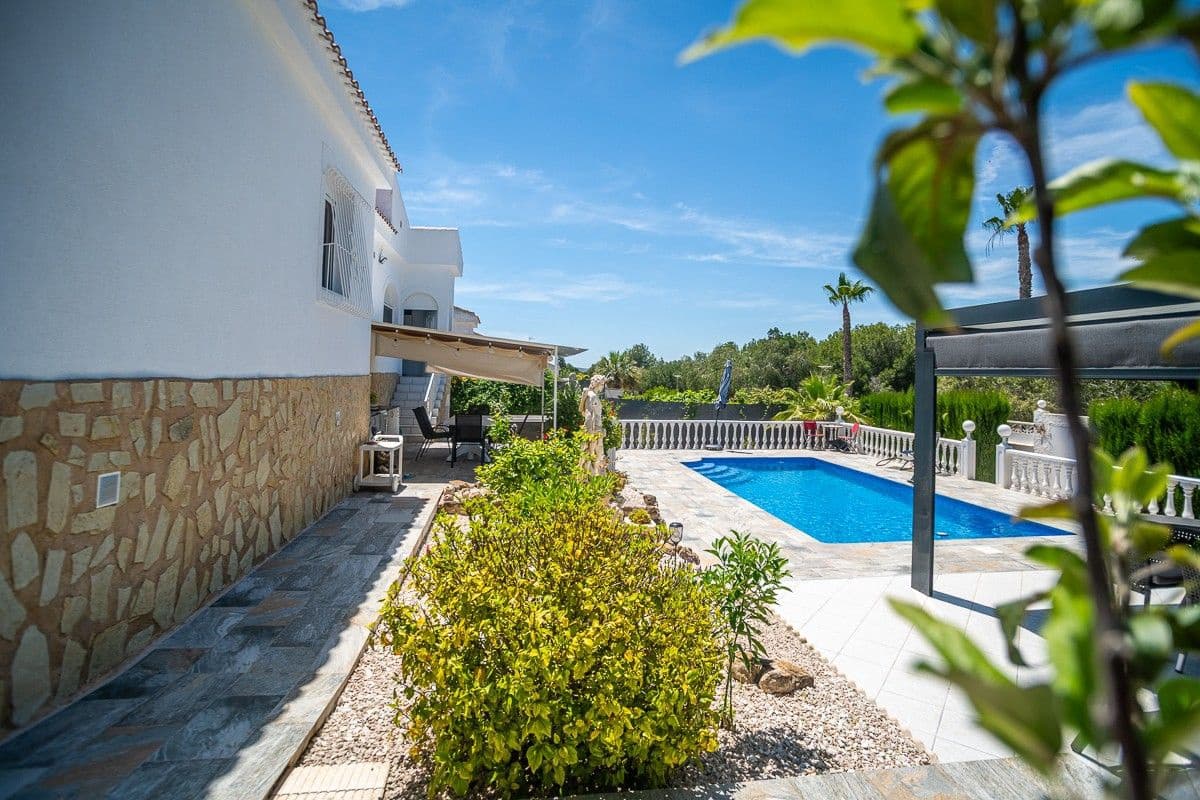 3 soverom Villa til salgs i San Fulgencio med svømmebasseng garasje - € 525 000 (Ref: 10032173)
