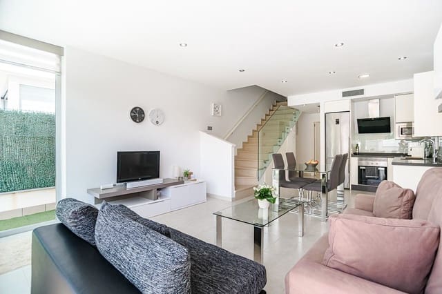 3 makuuhuone Huvila myytävänä paikassa Lo Pagan, San Pedro del Pinatar mukana uima-altaan - 357 000 € (Ref: 10032184)