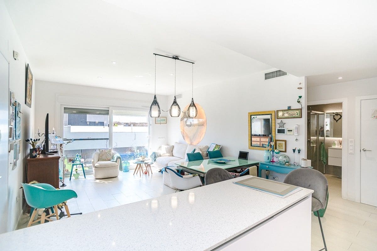 3 slaapkamer Villa te koop in Pilar de la Horadada met zwembad - € 450.000 (Ref: 10032187)