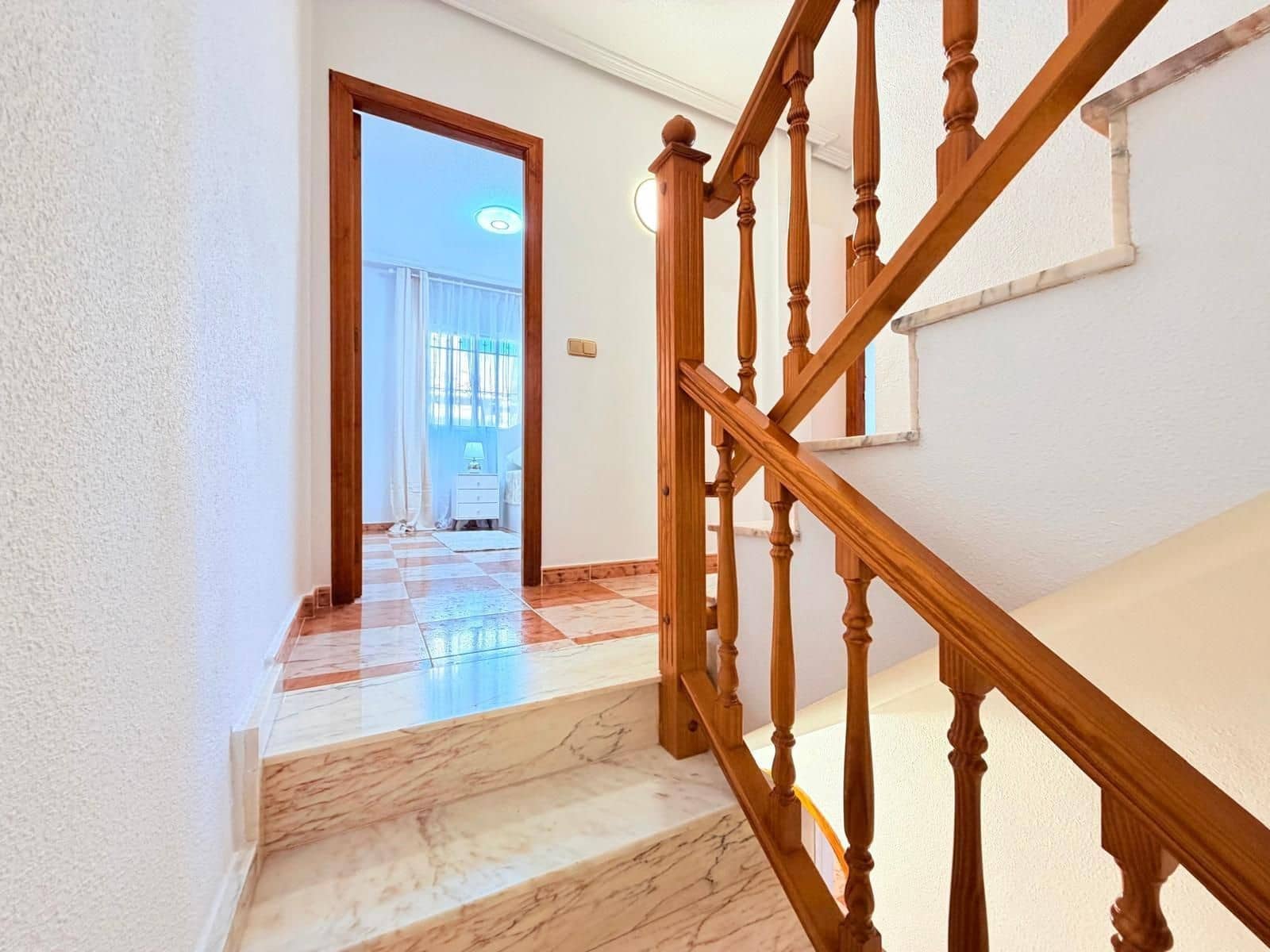 2 camera da letto Villetta a Schiera in vendita in Filipinas con piscina - 220.000 € (Rif: 10038417)