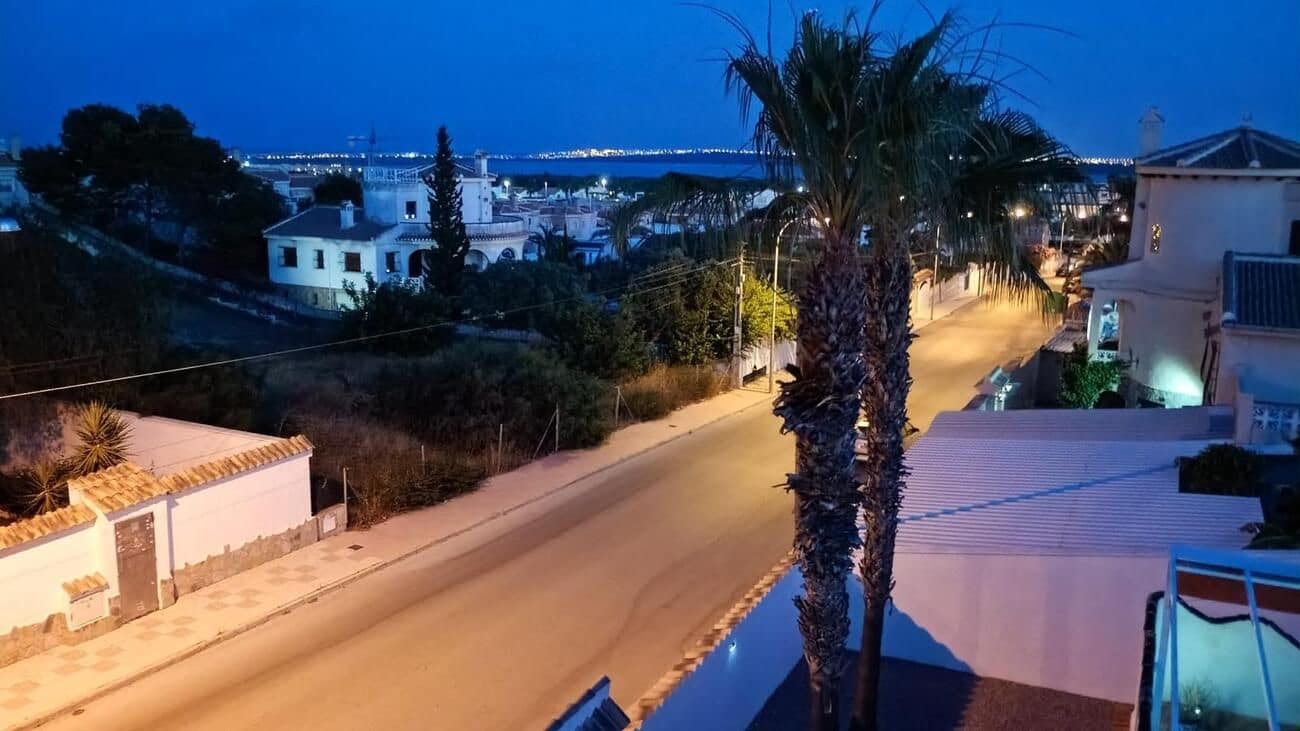 4 bedroom Villa for sale in Almoradi with pool garage - € 629,000 (Ref: 10044929)
