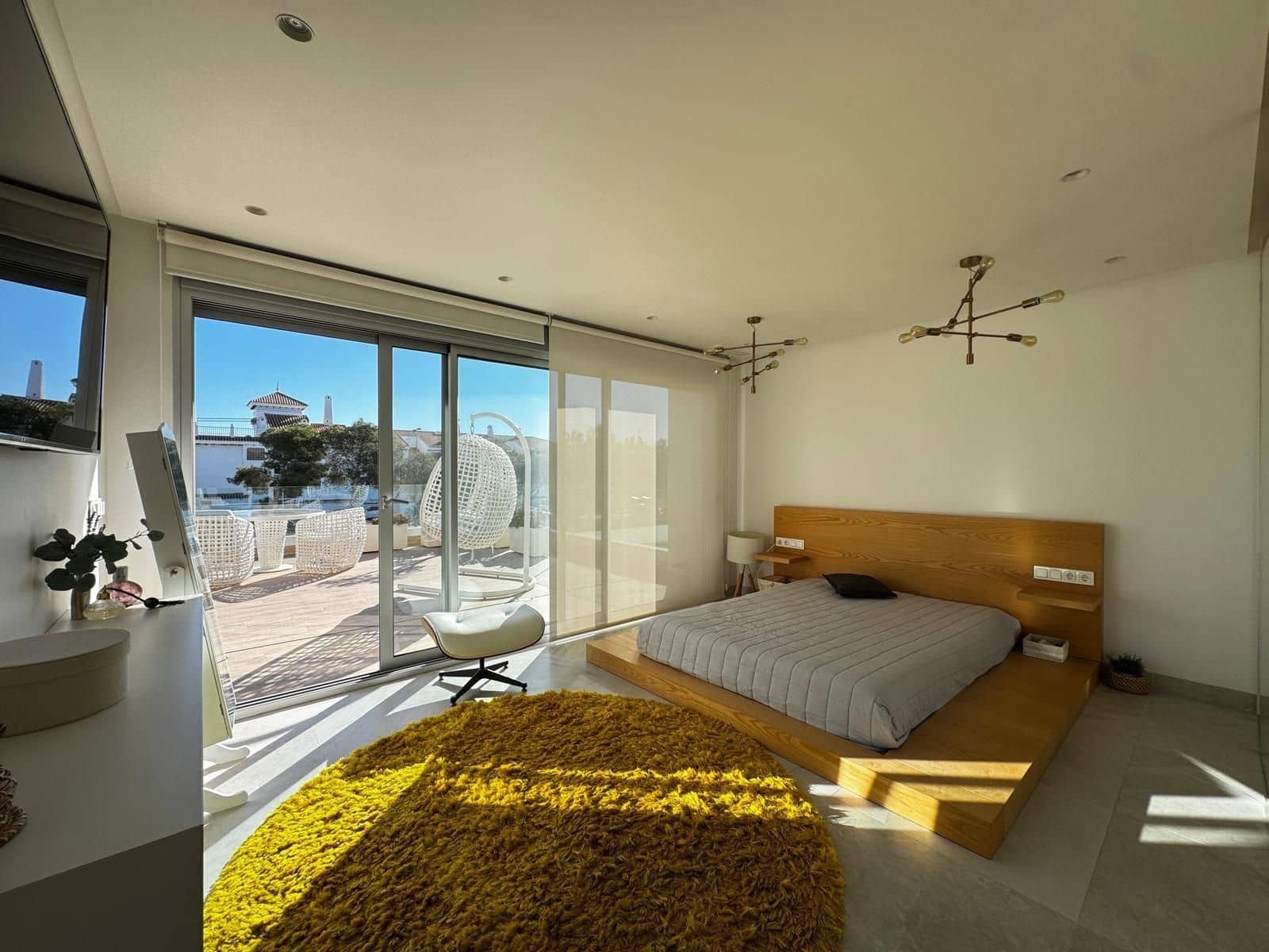 4 slaapkamer Villa te koop in Campoamor met zwembad - € 1.799.000 (Ref: 10044930)