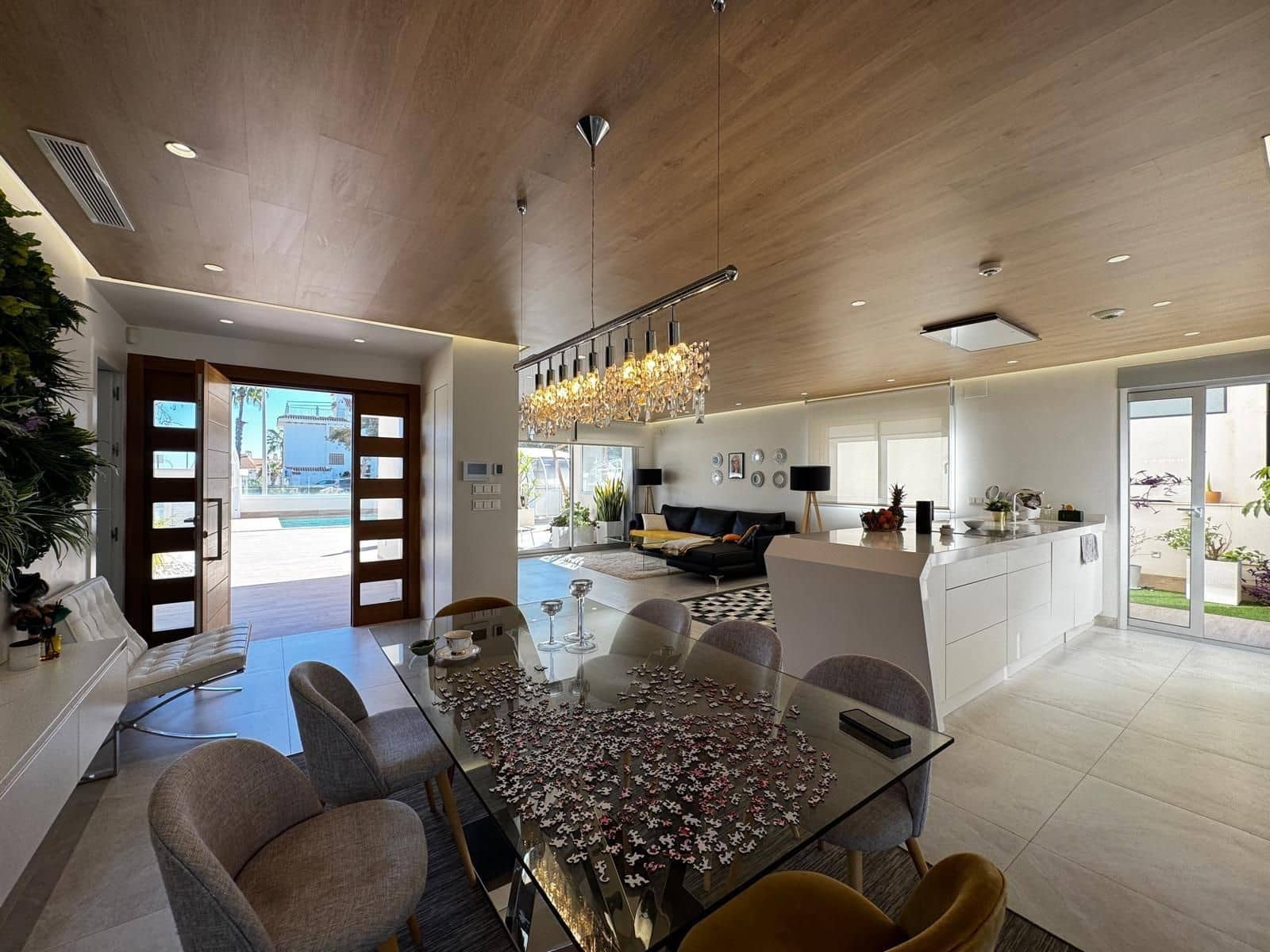 4 slaapkamer Villa te koop in Campoamor met zwembad - € 1.799.000 (Ref: 10044930)