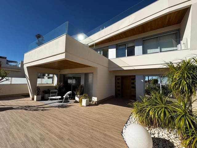 4 slaapkamer Villa te koop in Campoamor, Orihuela met zwembad - € 1.799.000 (Ref: 10044930)