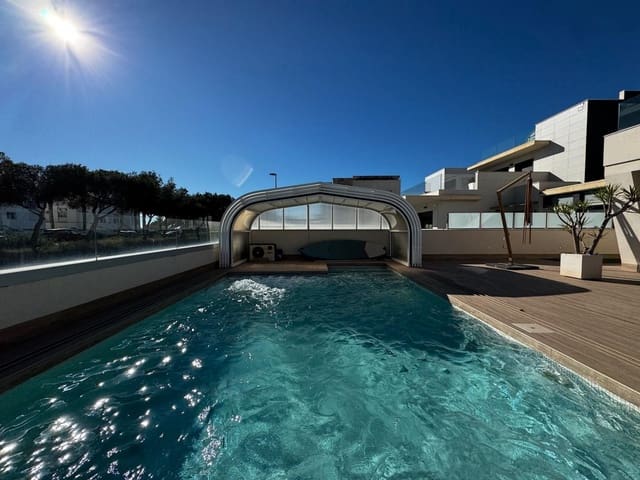 4 slaapkamer Villa te koop in Campoamor, Orihuela met zwembad - € 1.799.000 (Ref: 10044930)