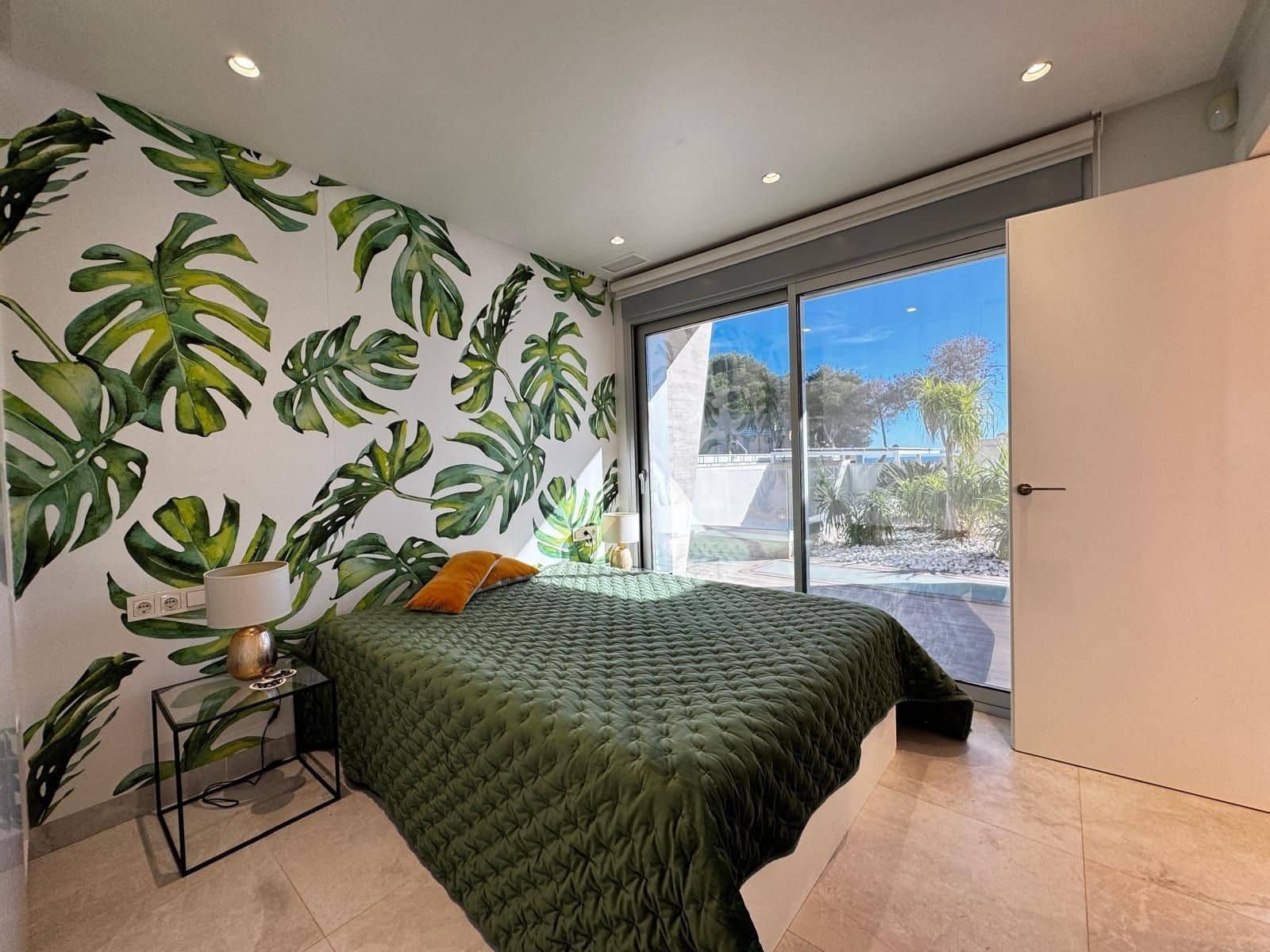 4 slaapkamer Villa te koop in Campoamor met zwembad - € 1.799.000 (Ref: 10044930)