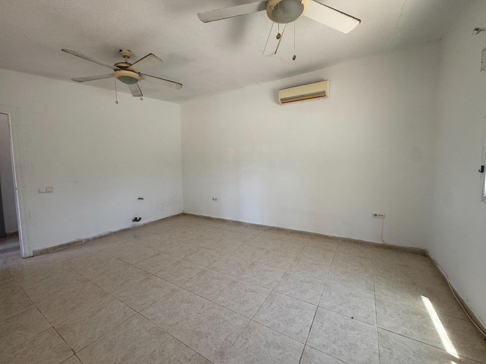 4 Zimmer Finca/Landgut zu verkaufen in Dolores mit Pool Garage - 375.000 € (Ref: 10047449)
