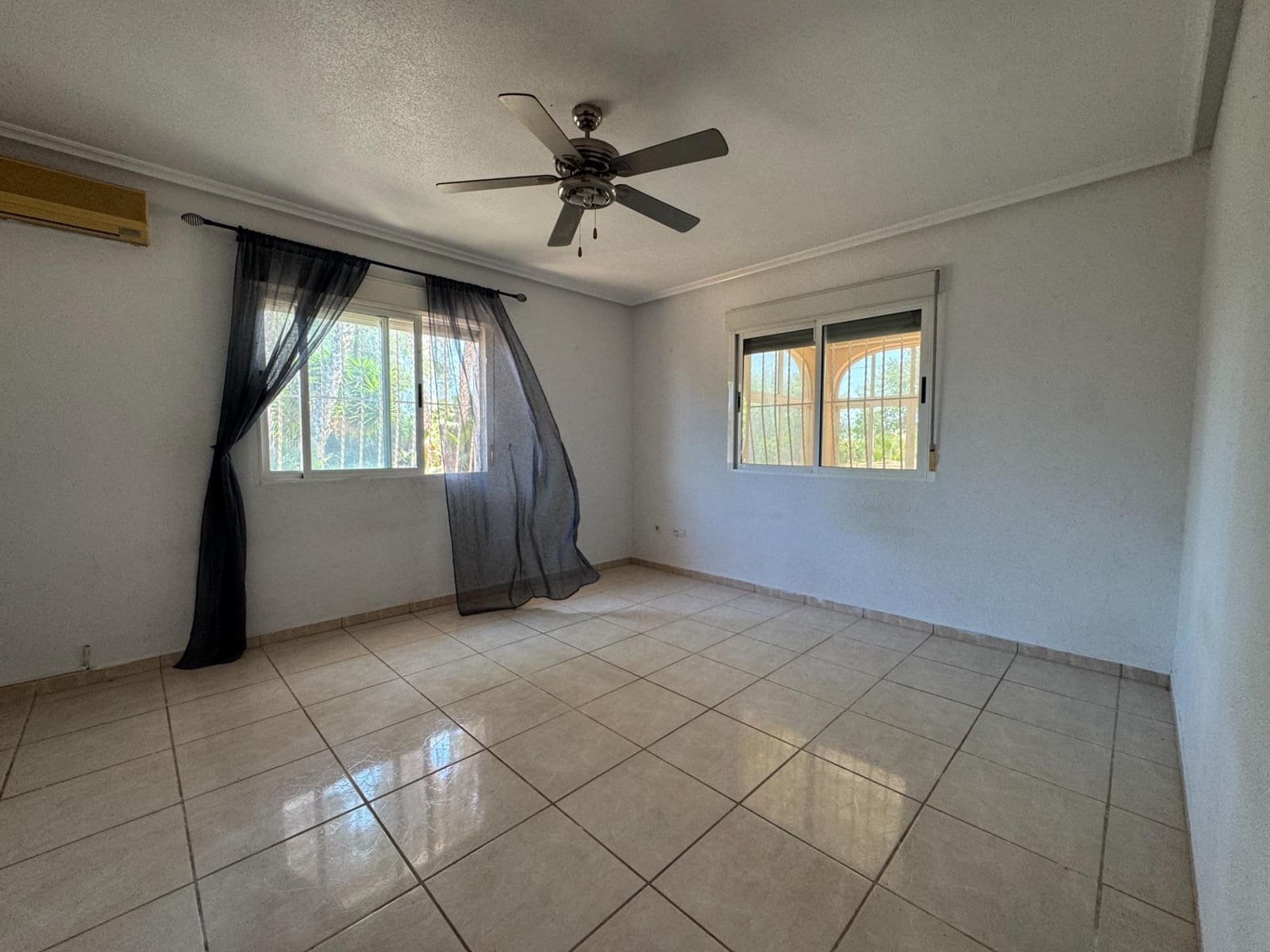 4 Zimmer Finca/Landgut zu verkaufen in Dolores mit Pool Garage - 375.000 € (Ref: 10047449)