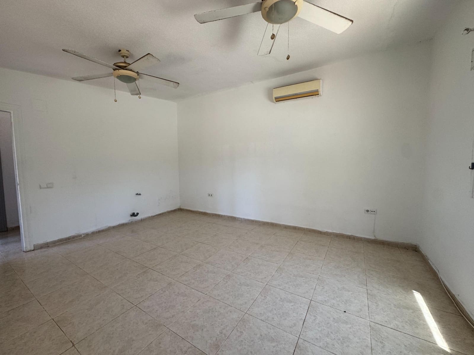4 Zimmer Finca/Landgut zu verkaufen in Dolores mit Pool Garage - 375.000 € (Ref: 10047449)
