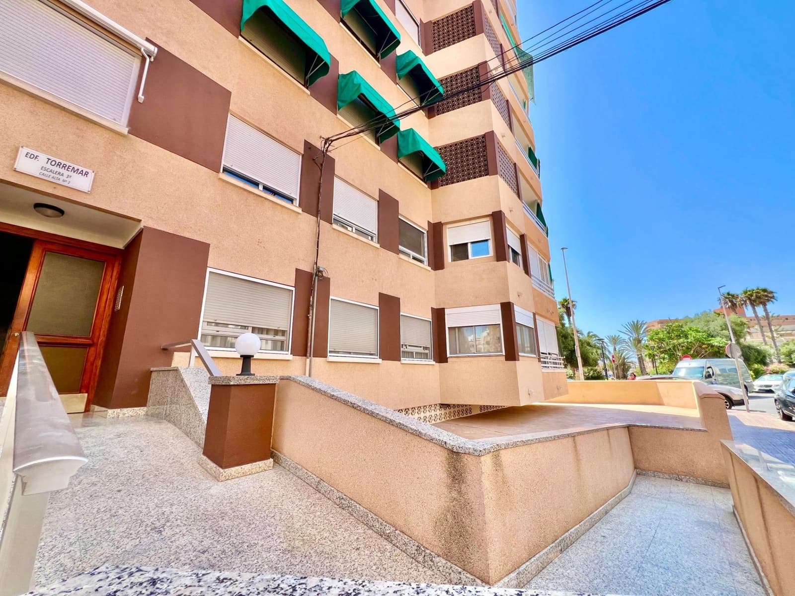 3 quarto Apartamento para venda em Torrevieja - 249 900 € (Ref: 10047460)