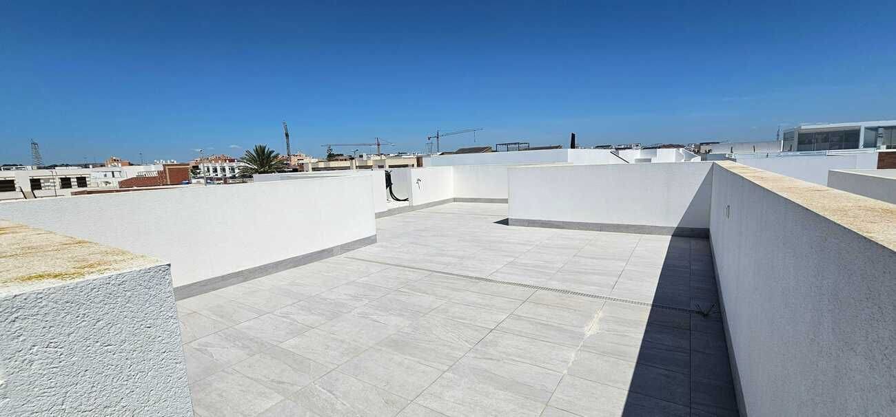 3 bedroom Villa for sale in Los Montesinos with pool - € 420,000 (Ref: 10047461)