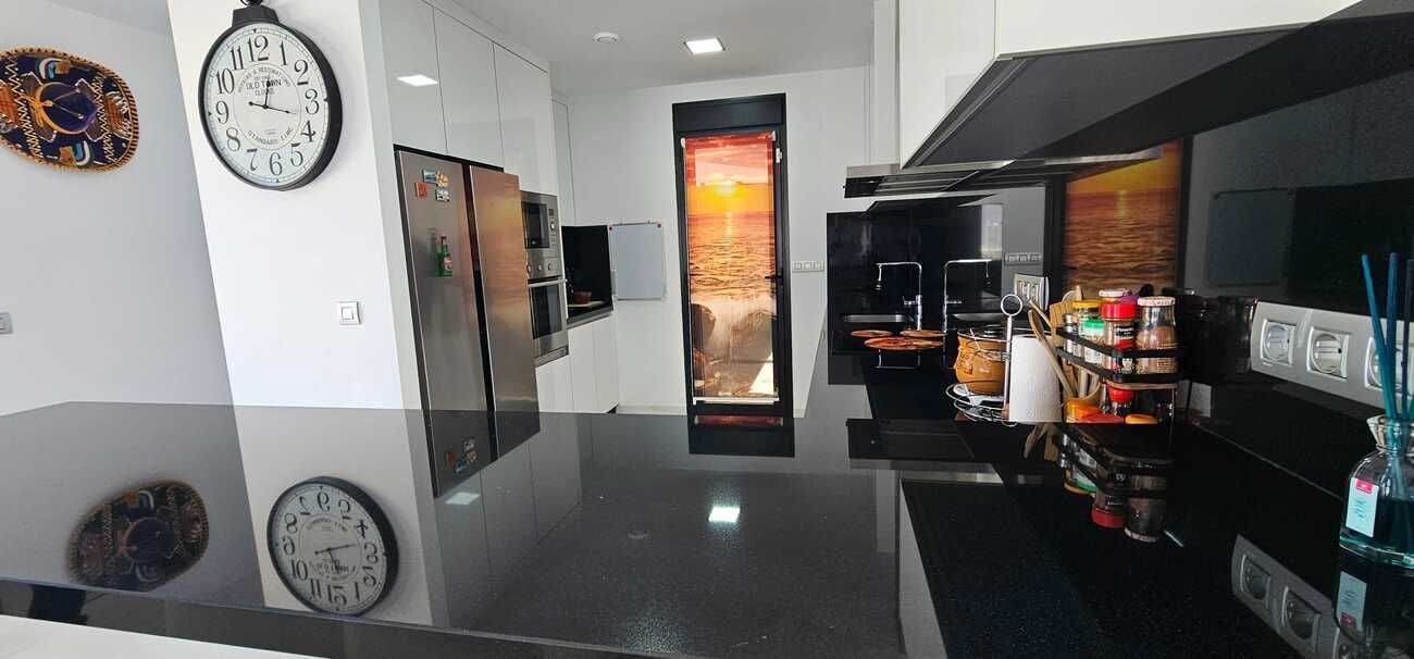 3 bedroom Villa for sale in Los Montesinos with pool - € 420,000 (Ref: 10047461)