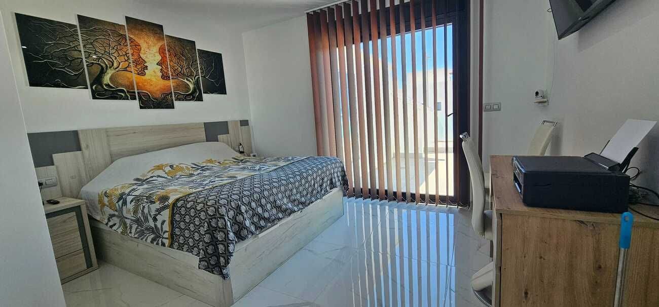 3 bedroom Villa for sale in Los Montesinos with pool - € 420,000 (Ref: 10047461)