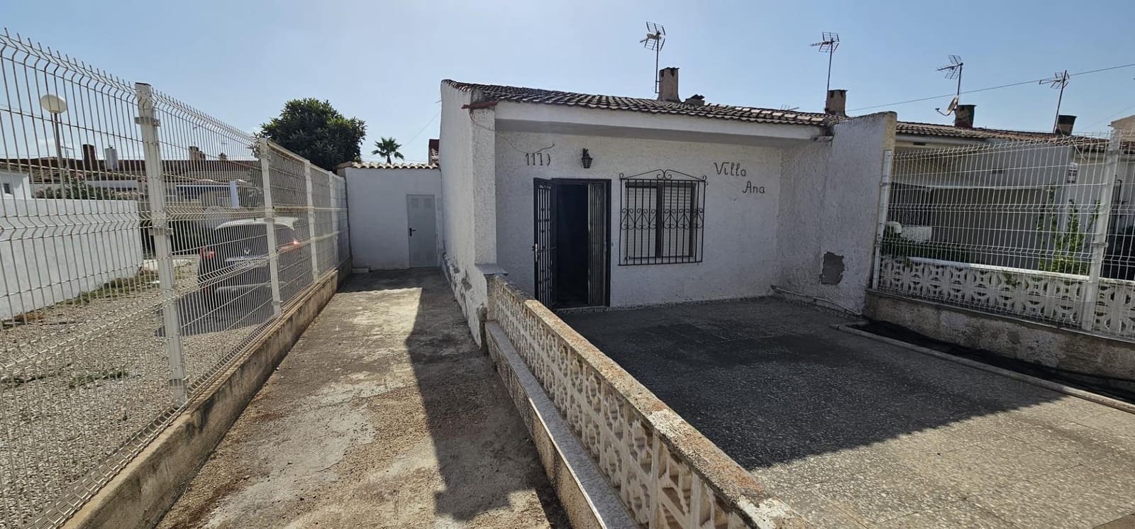 Bungalow de 2 habitaciones en Torrevieja en venta - 137.300 € (Ref: 10047463)