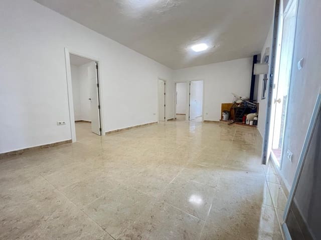 4 slaapkamer Villa te koop in L'Algueña / Alguenya - € 214.995 (Ref: 10064802)