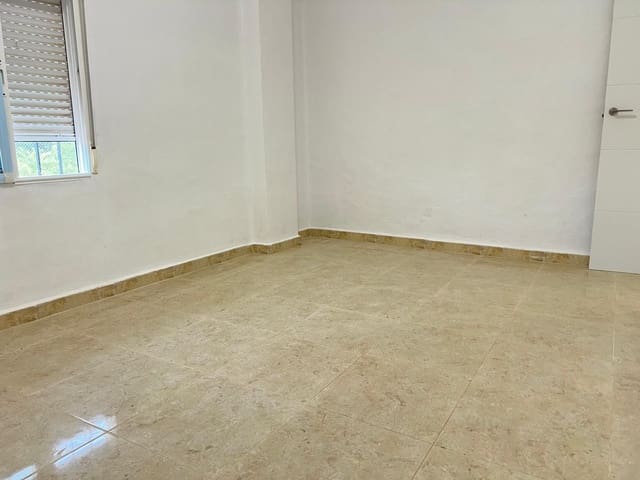 4 slaapkamer Villa te koop in L'Algueña / Alguenya - € 214.995 (Ref: 10064802)