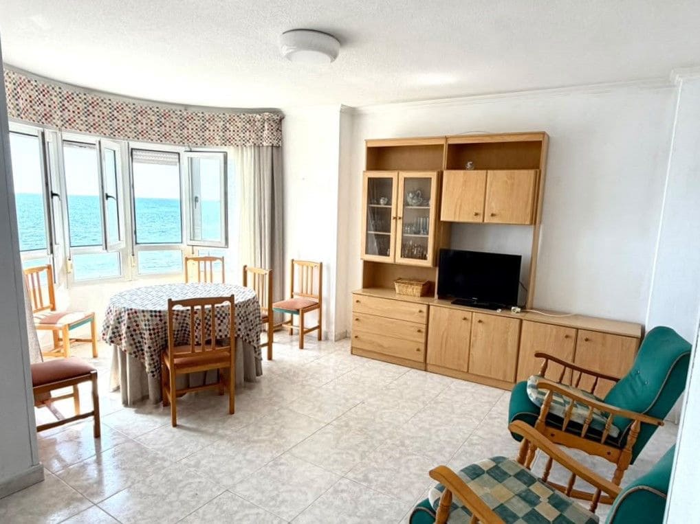 3 quarto Apartamento para venda em Torrevieja - 349 950 € (Ref: 10081389)