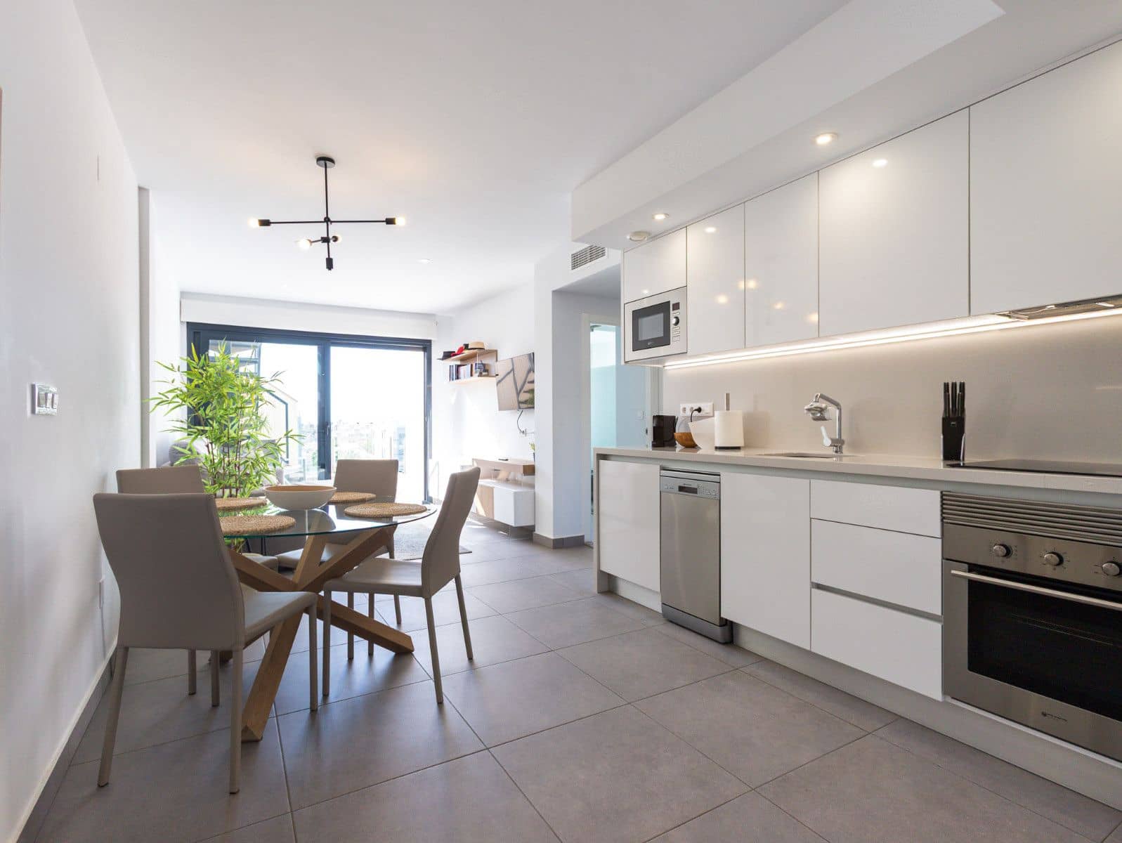 2 sypialnia Apartament na sprzedaż w Villamartin - 298 000 € (Ref: 10081398)
