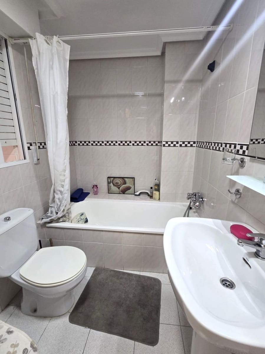 2 soverom Leilighet til salgs i Torrevieja - € 149 000 (Ref: 10081404)