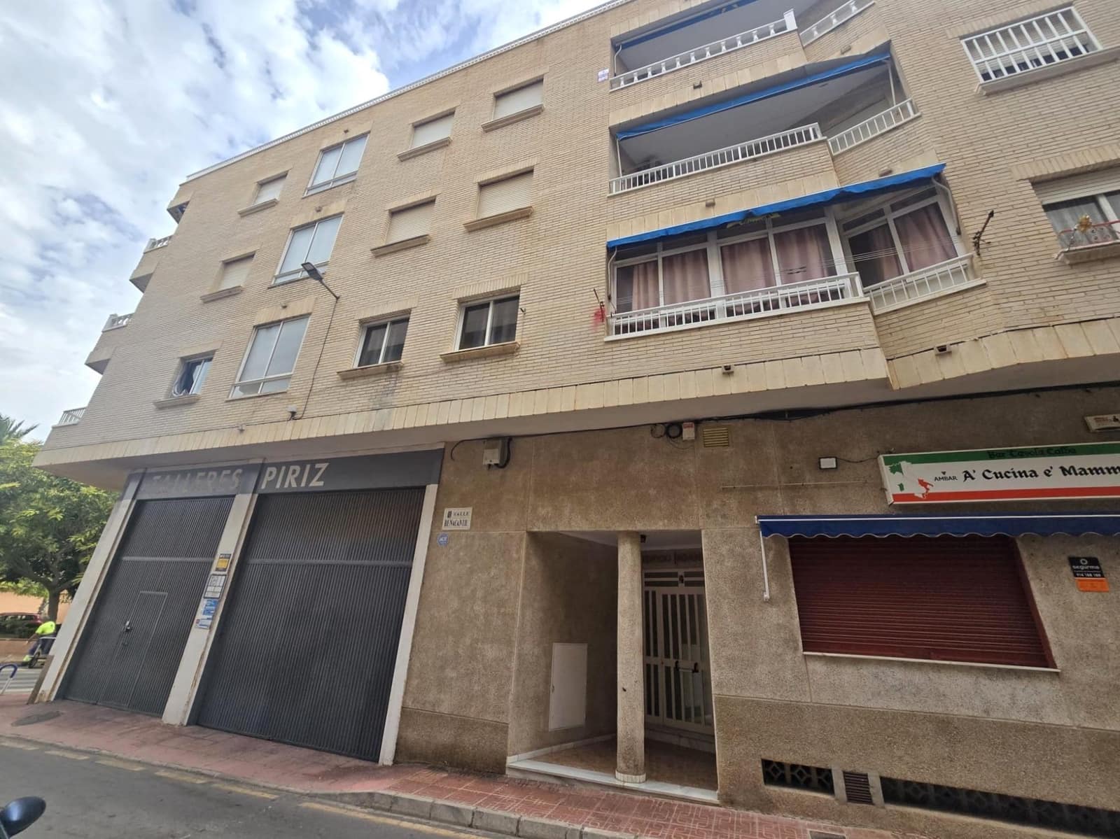 2 soverom Leilighet til salgs i Torrevieja - € 149 000 (Ref: 10081404)