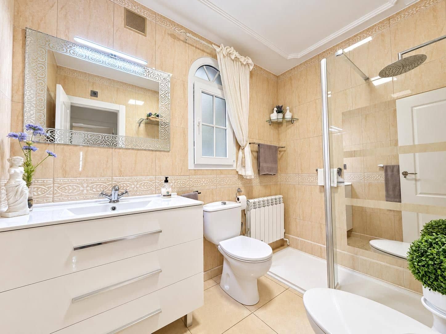3 makuuhuone Huvila myytävänä paikassa Orihuela Costa mukana uima-altaan - 479 995 € (Ref: 10086308)