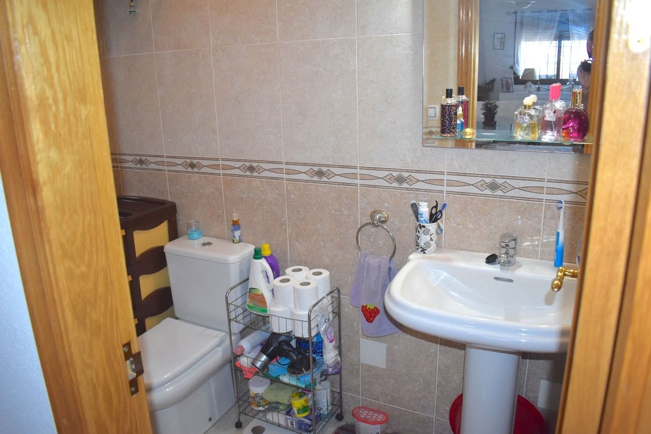 3 sovrum Villa till salu i Guardamar del Segura med pool - 378 000 € (Ref: 10089831)