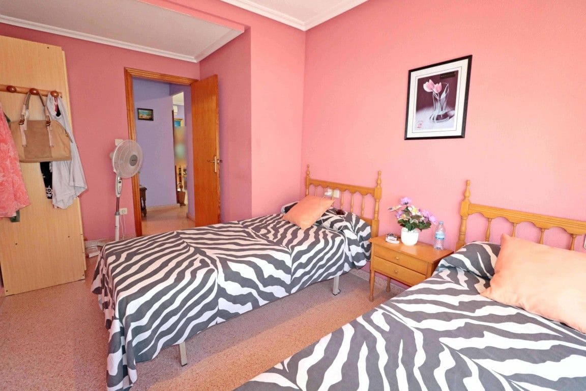 3 soverom Leilighet til salgs i Torrevieja - € 165 000 (Ref: 10091195)